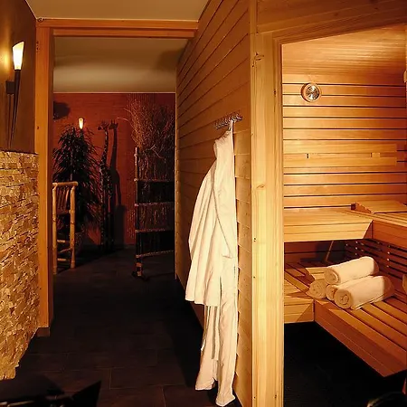 Hotel Akzent Hubertus 3*